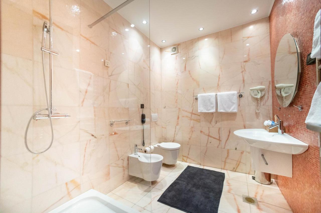 Otel Natali Luxury 3*